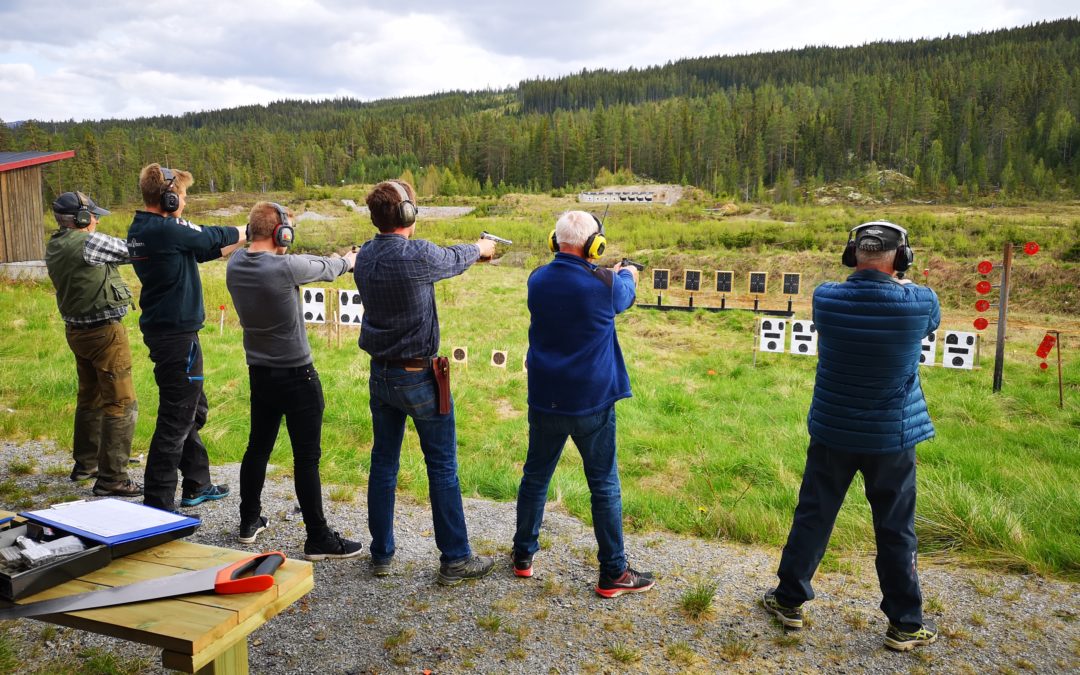 Uteskytingen begynner i dag